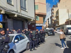 «Desahucio violento» en Palma con mujer embarazada y niño