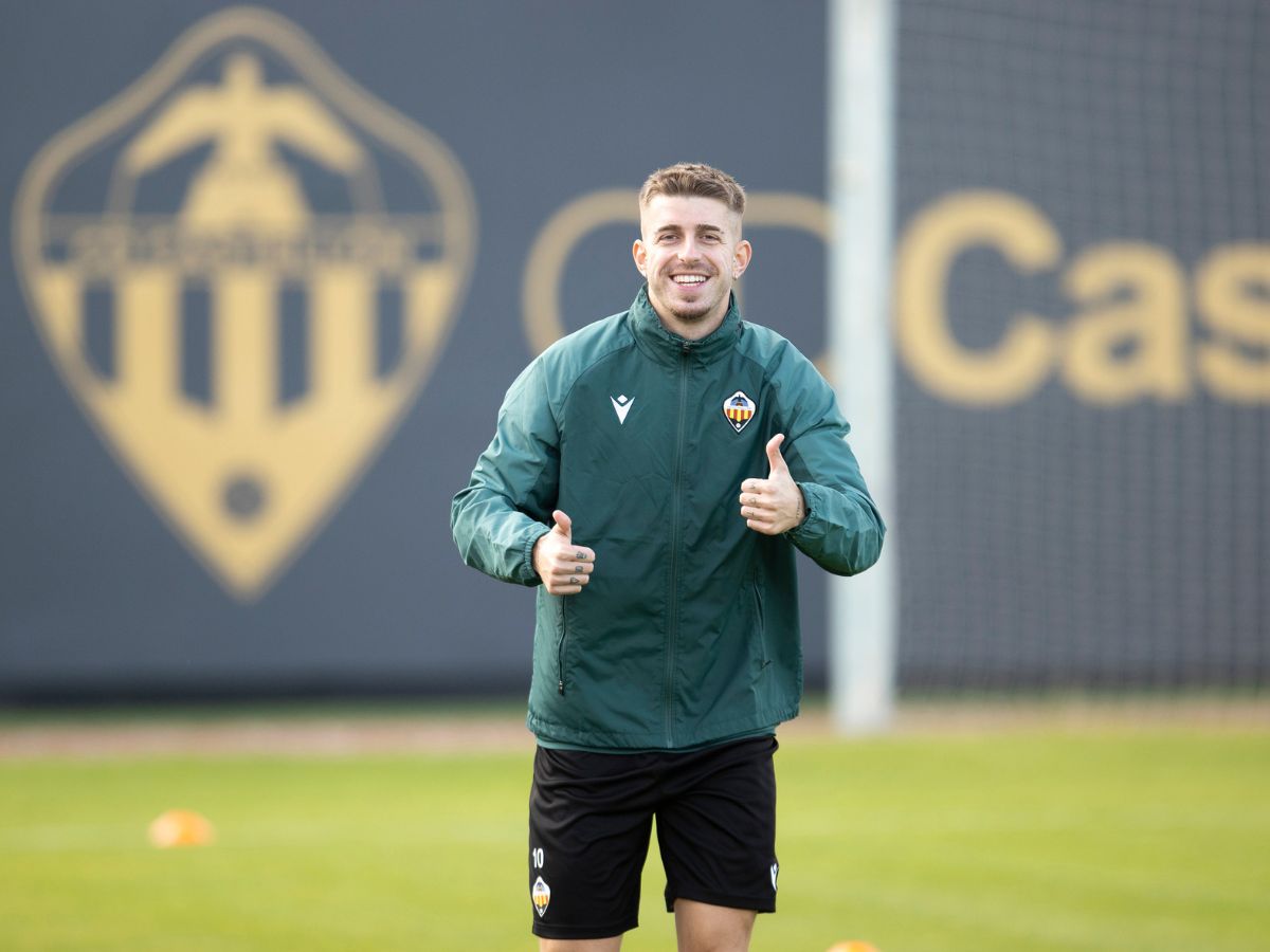 Entrenamiento del CD Castellón a puertas abiertas en Castalia