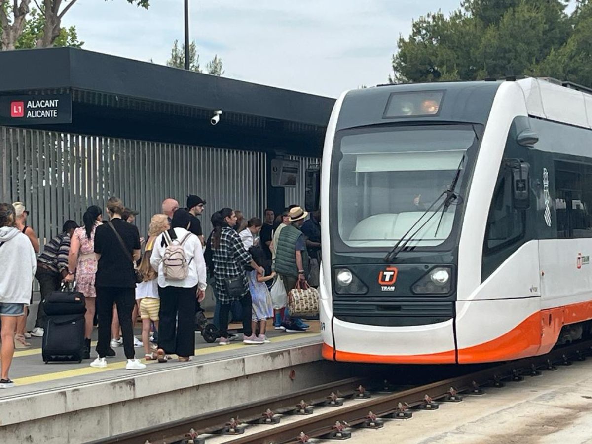 Generalitat Valenciana amplia 6 meses las reducciones en el transporte público