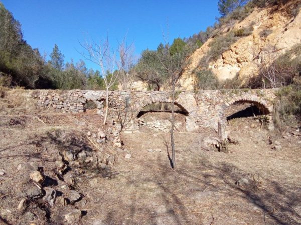 Montán trabaja para recuperar la Fuente de la Teja y su acueducto