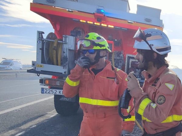 Retenciones en la V-30 al incendiarse un vehículo