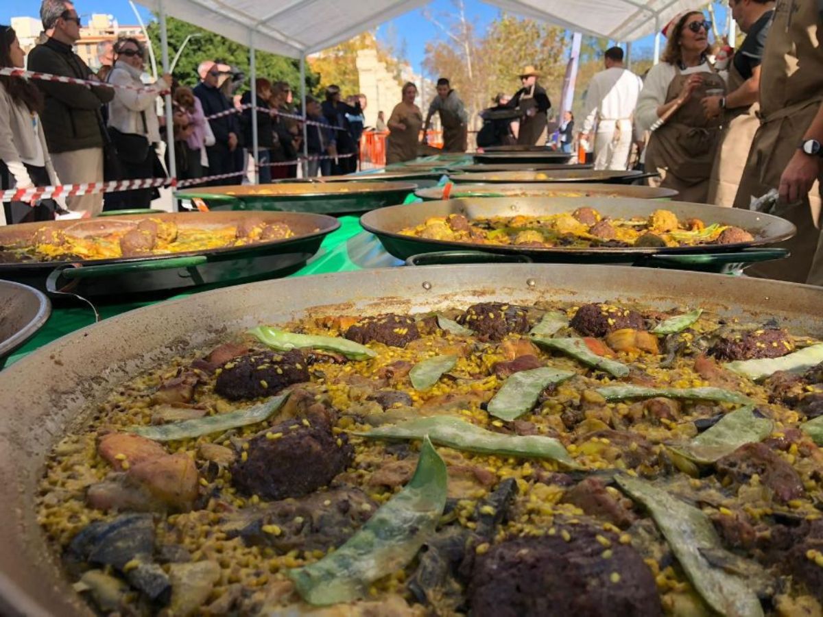 Castellón celebra el ‘II Concurso de Paella con Pelotas de Navidad’