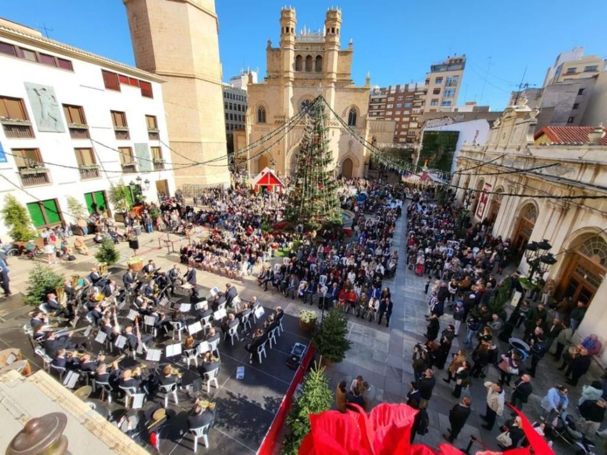 Castellón celebra el Día de la Constitución en la plaza Mayor