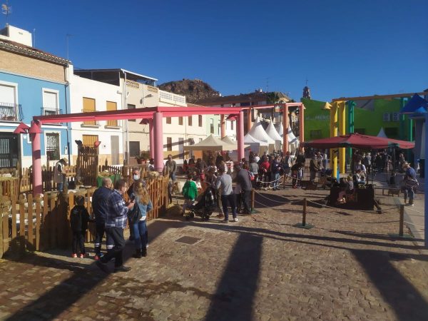 Llega la ‘renovada’ Feria de Navidad a Almenara