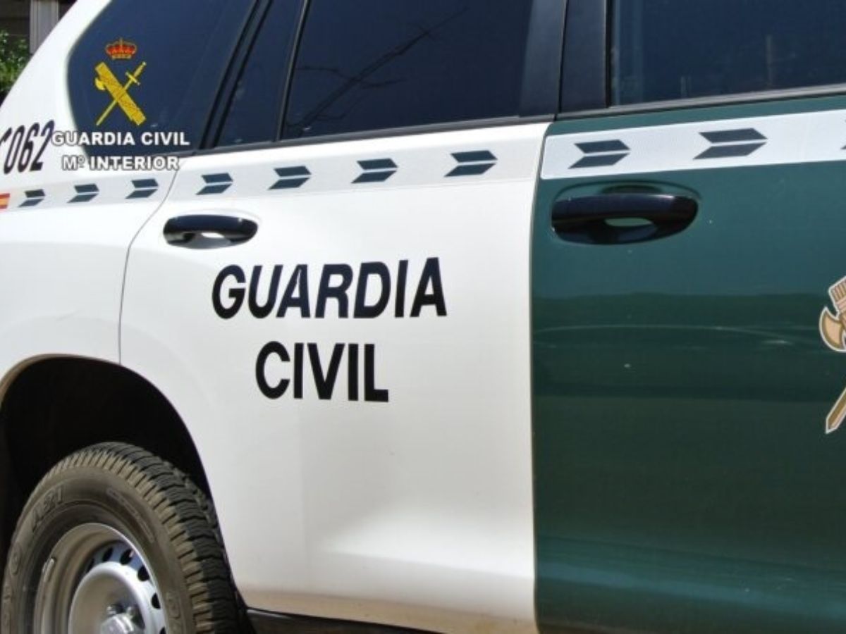 La Guardia Civil interviene en el robo de algarrobas en Sant Jordi