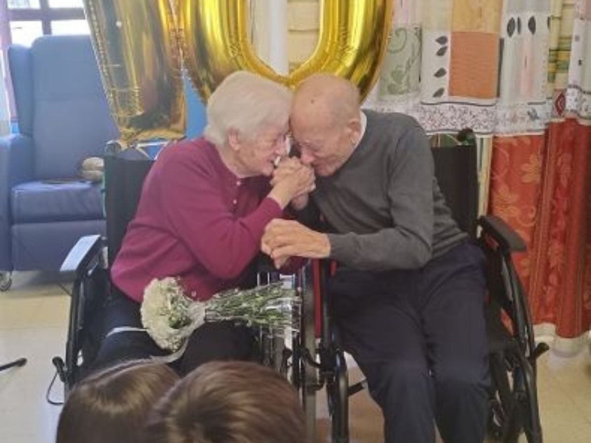 Almassora felicita a Amador y Matilde por sus 70 años casados