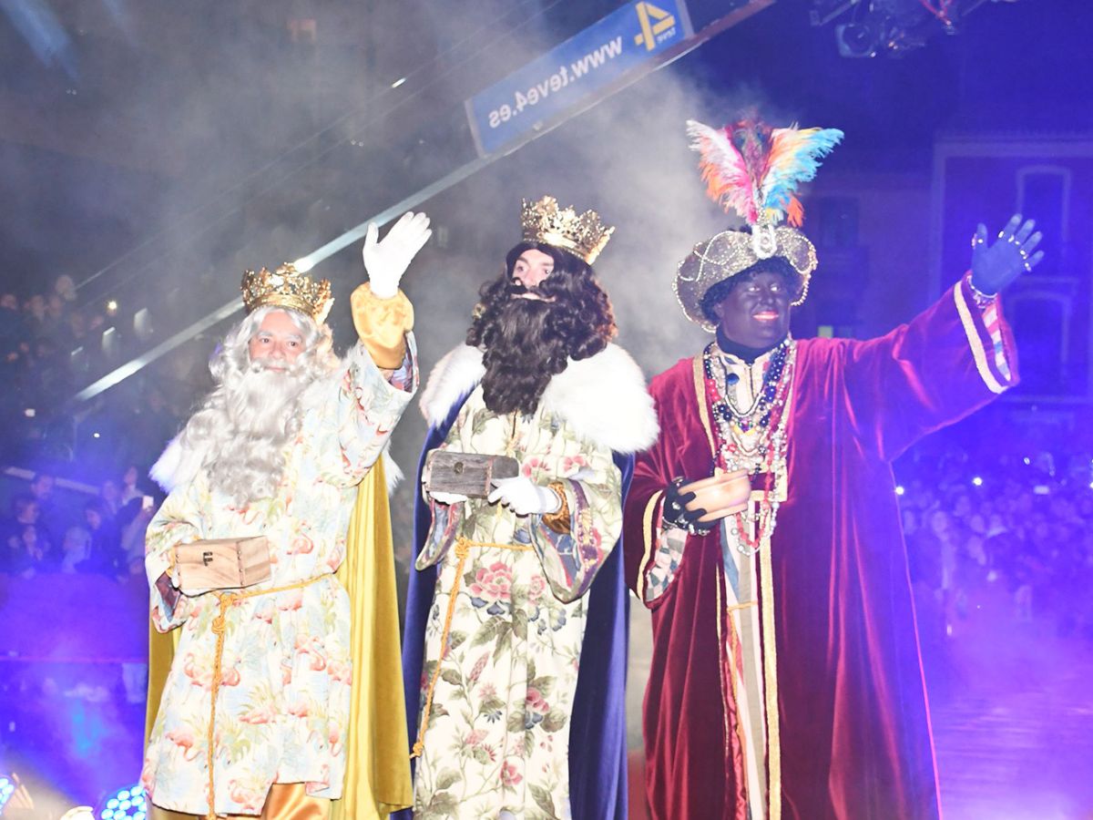 Cabalgata de Reyes Magos de la Joventut Antoniana en Vila-real