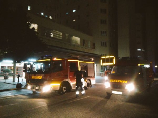 Da positivo en alcohol tras empotrar el coche en un pub