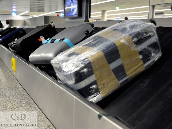 Detenido en el aeropuerto de Manises con casi 3 kilos de cocaína