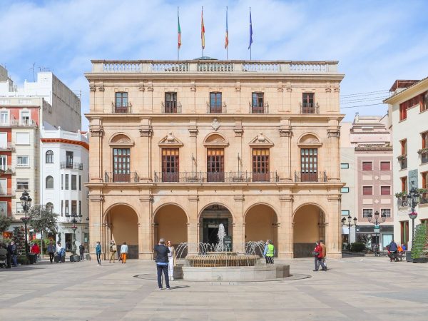 El Pleno tumba la moción para el transporte gratuito en Castellón