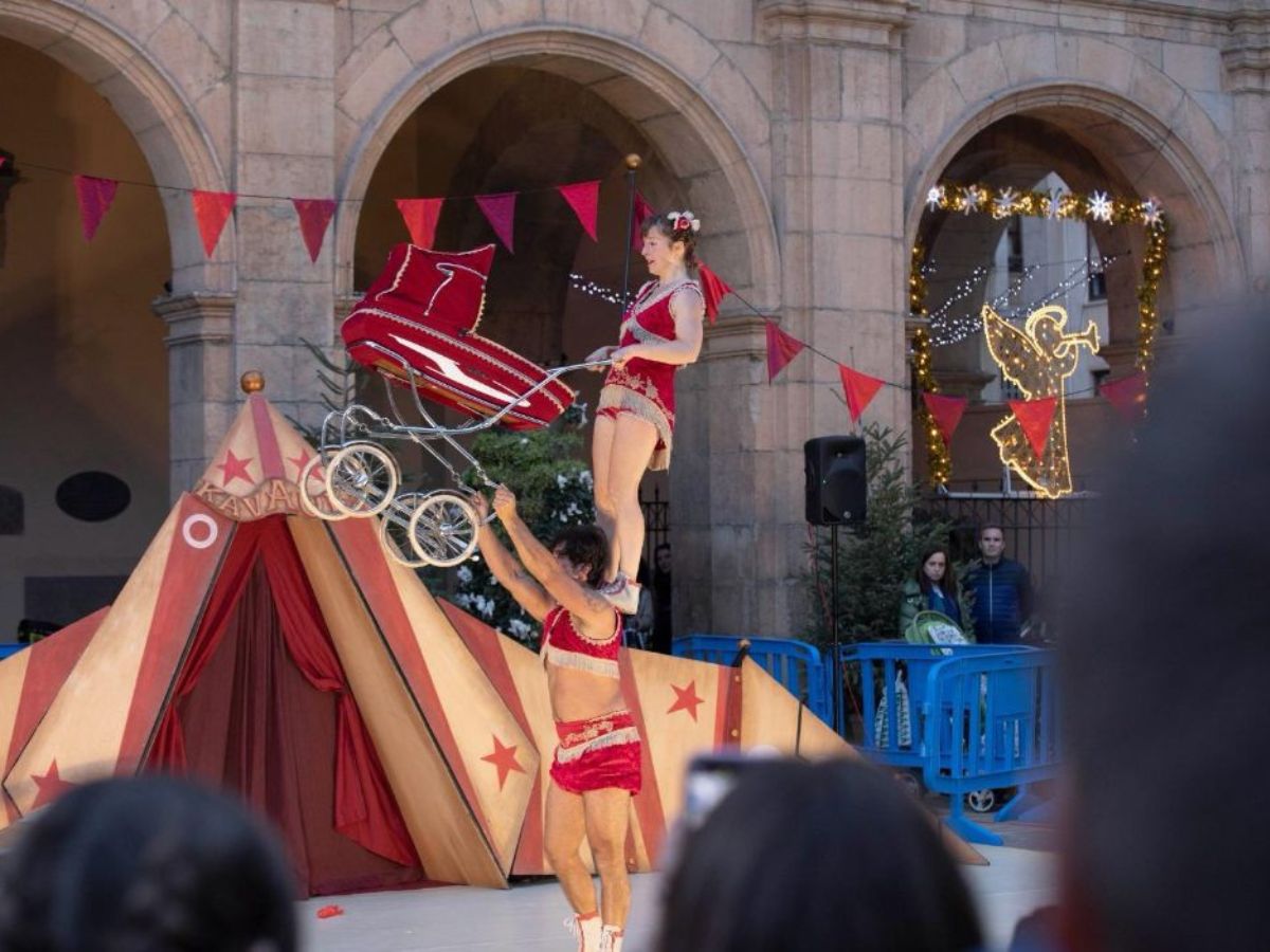 Éxito de 'Nadal de Circ' en la Plaza Mayor de Castellón