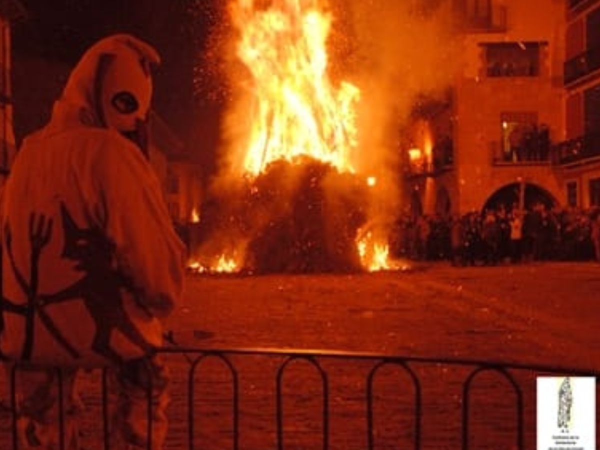 La Santantonà de Forcall recibe «burlas y dudas»