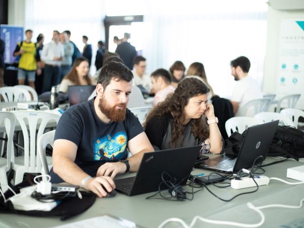 La octava edición de Hackathon Castellón actualiza su formato