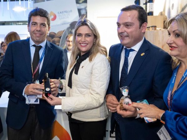 Mazón conoce en FITUR 2024 la delicias de ‘Castellón Ruta de Sabor’