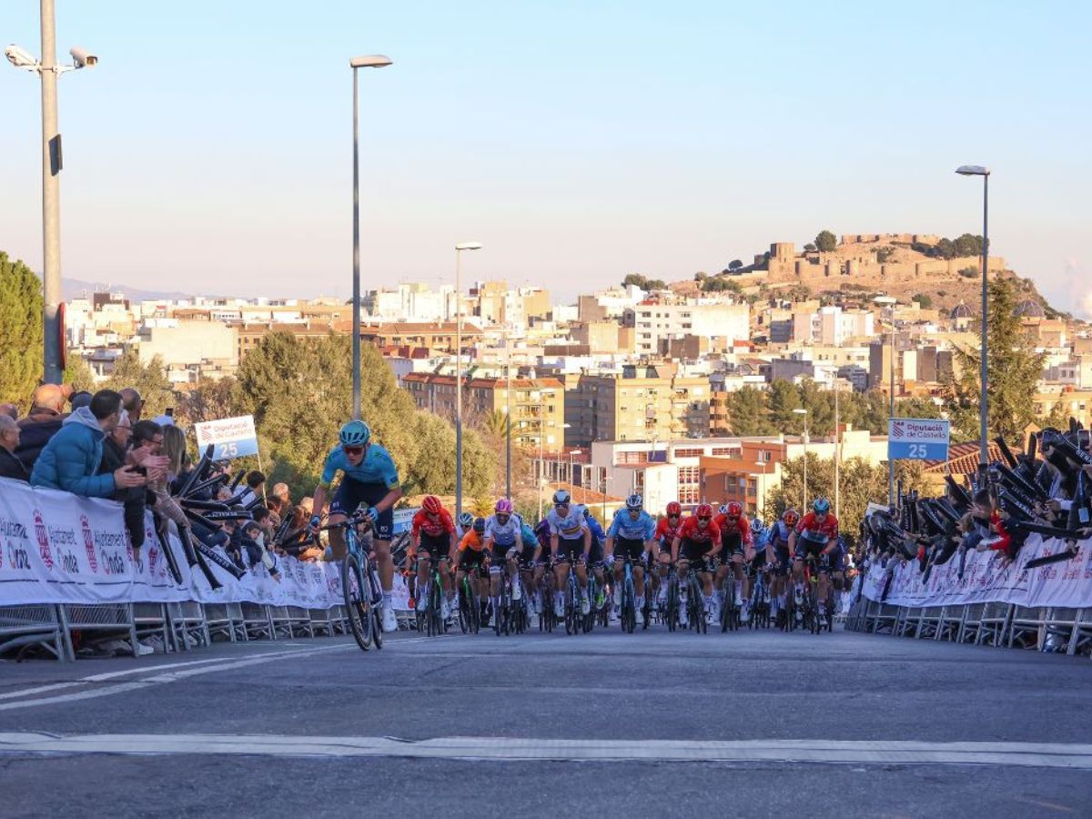 Miles de aficionados disfrutan en Onda del GP Ruta de la Cerámica