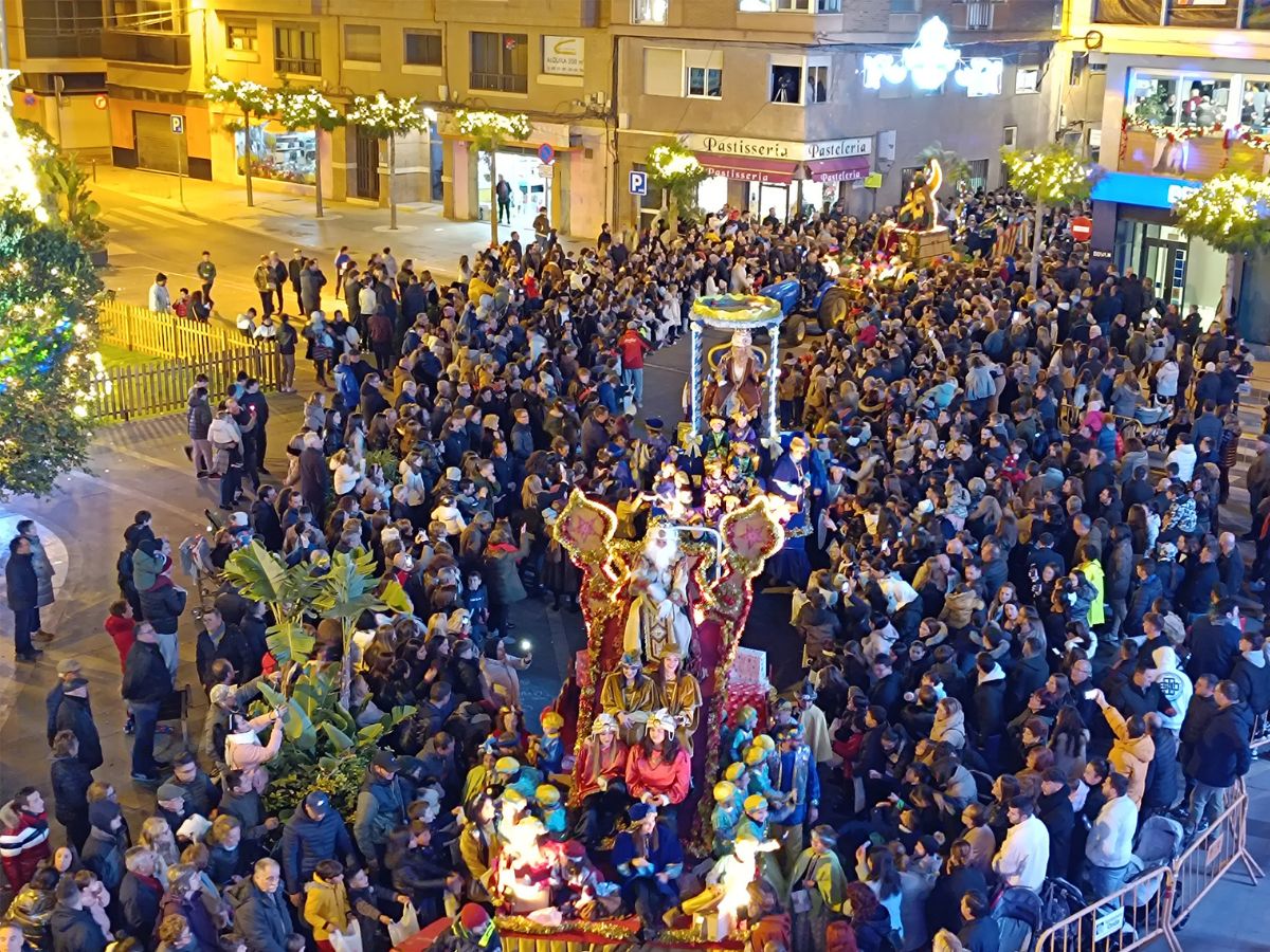 Onda se llena de magia con la cabalgata de los Reyes Magos