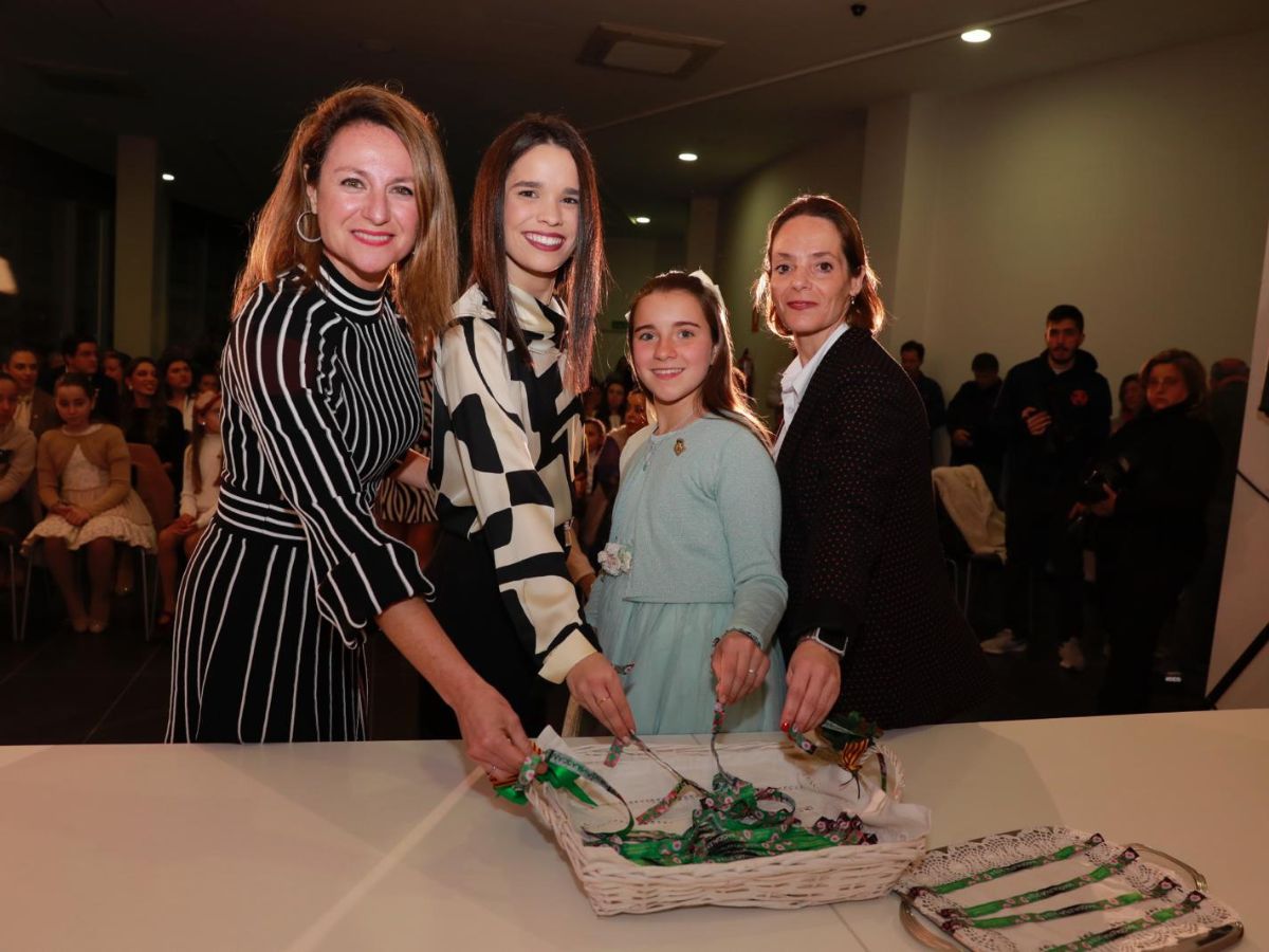 Las Reinas de Castellón reciben la pulsera de la Magdalena 2024