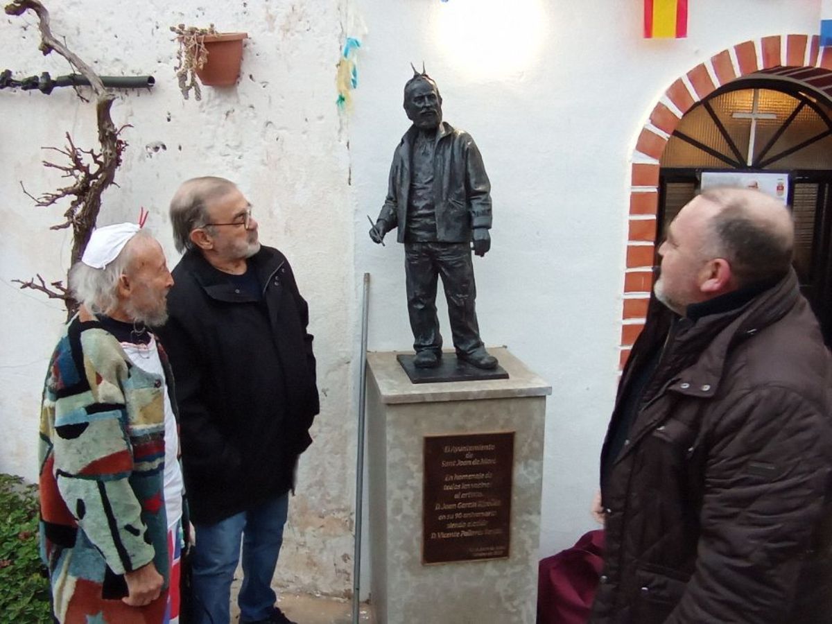 Ripollés recibe homenaje con una escultura en el Mas de Flors