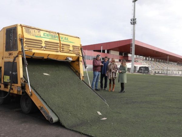 Se inicia el cambio de césped y mejoras en el Gaetà Huguet