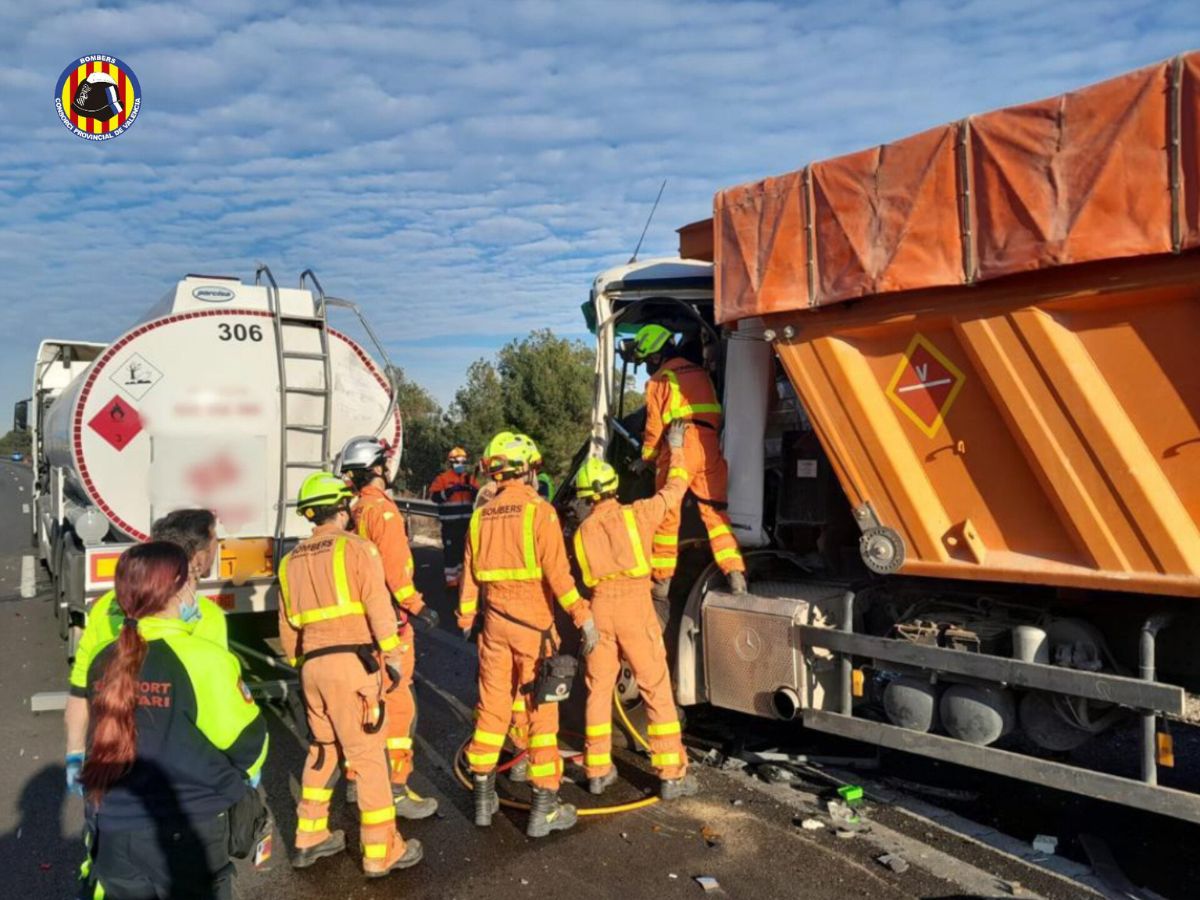 A-7  Paterna Un herido en un accidente múltiple 3