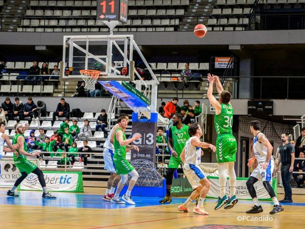 El Amics Castelló alcanza la victoria ante Baloncesto Fuenlabrada