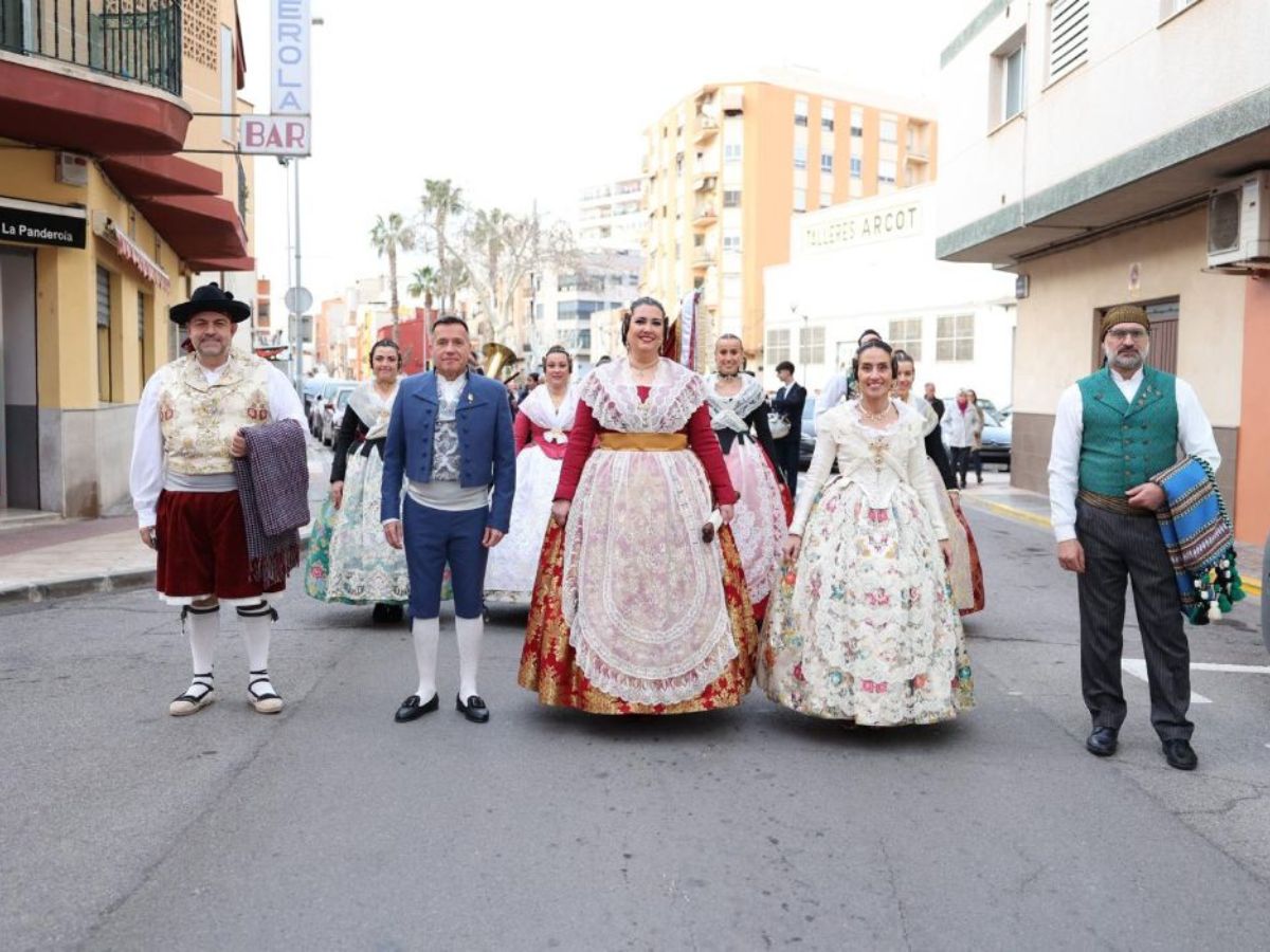 Burriana arranca las Fallas 2024 con el 'Pregó' y la 'Cridá'