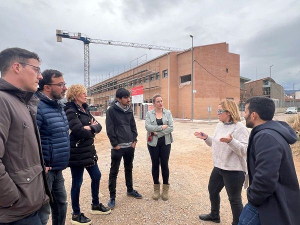 Denuncian torres de la MAT a menos de 150 metros de casas en Atzeneta