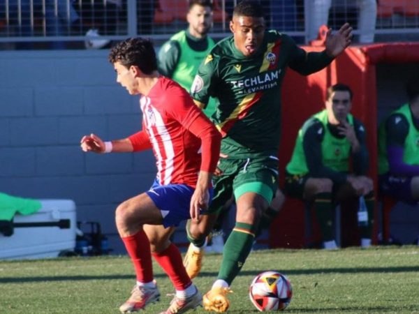 El CD Castellón empata contra el Atlético B en el último minuto