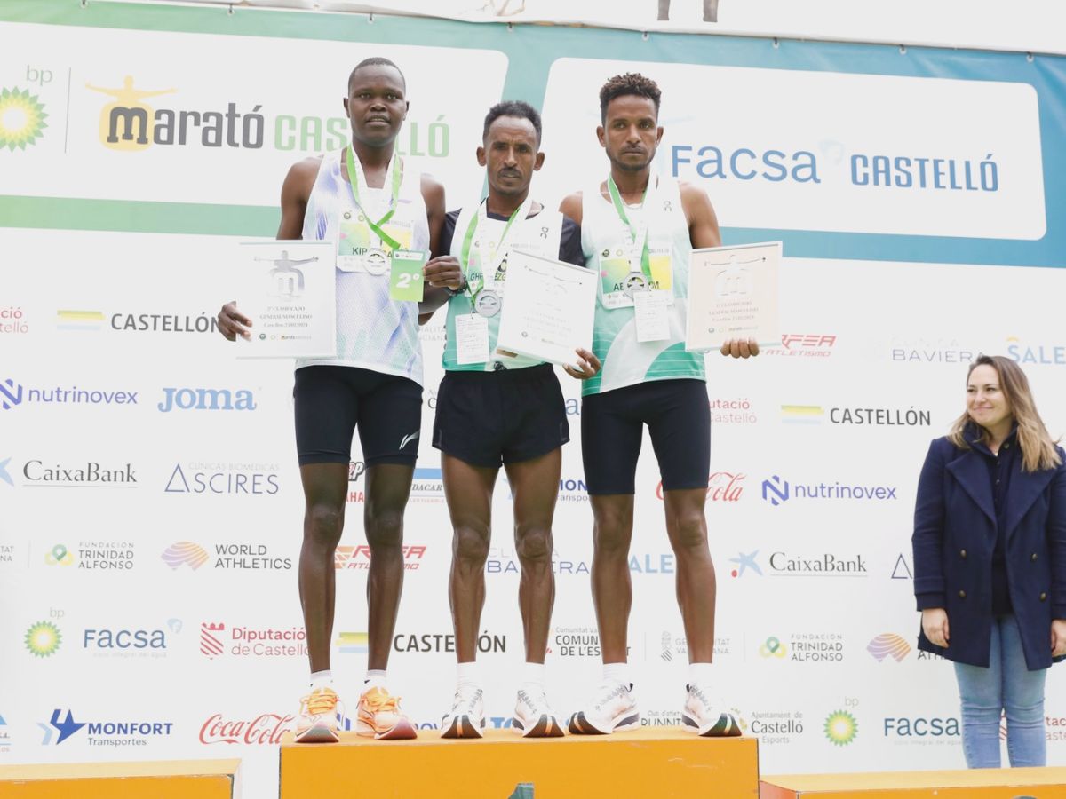 El atleta Kibrom Ghebrezgiabhier bate el récord de la Marató bp Castelló