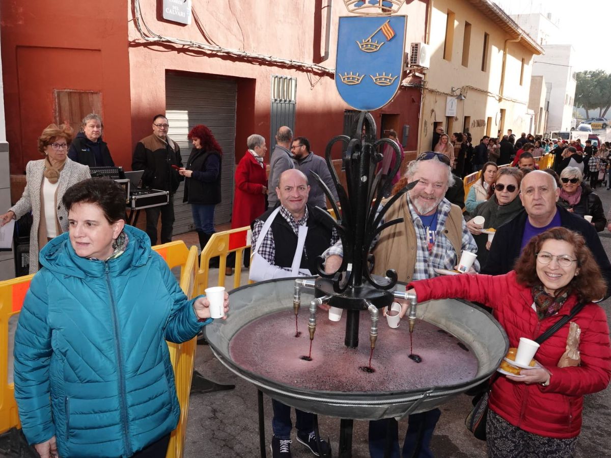 Font del Vi de Burriana el día de Sant Blai 2024 vecinos 1