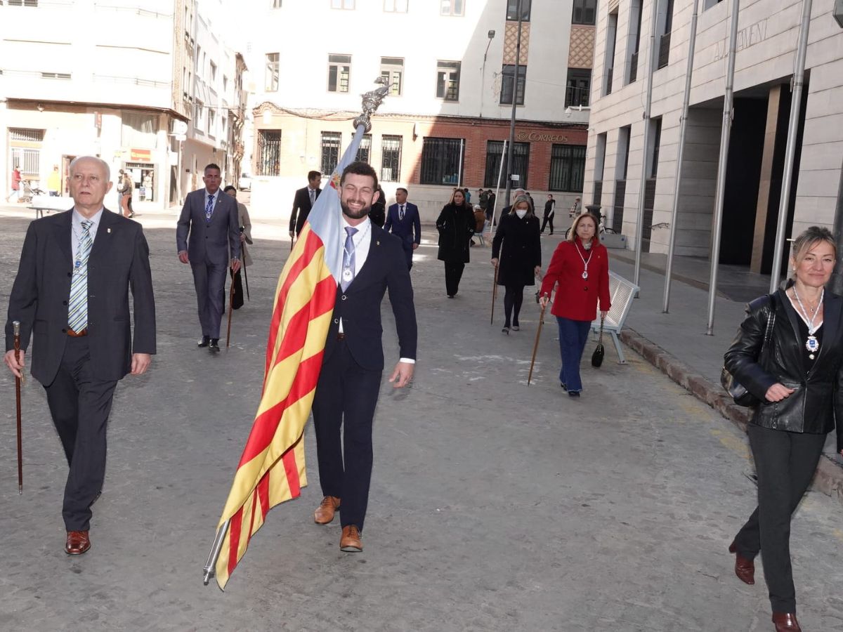  Font del Vi de Burriana el día de Sant Blai 2024-procesión estandarte