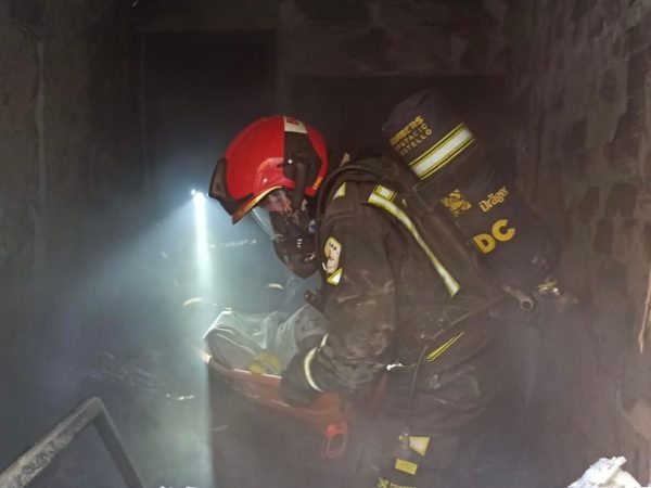 Herido grave un joven en el incendio de una vivienda en Vinaròs