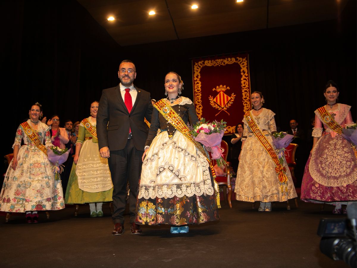 Homenaje a la reina y damas 2023 en Vila-real interior 2