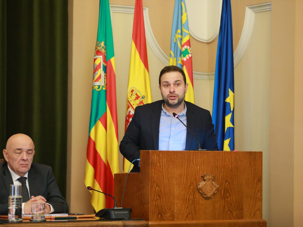 Indignación por subida de tarifa en el parking Santa Clara - Castellón José Luis López