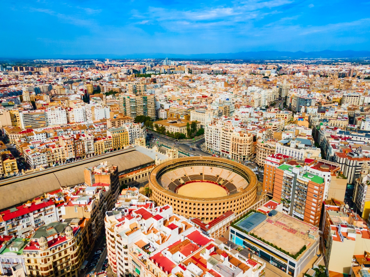 Juristas rechazan la «corrida benéfica» para víctimas del incendio en Valencia