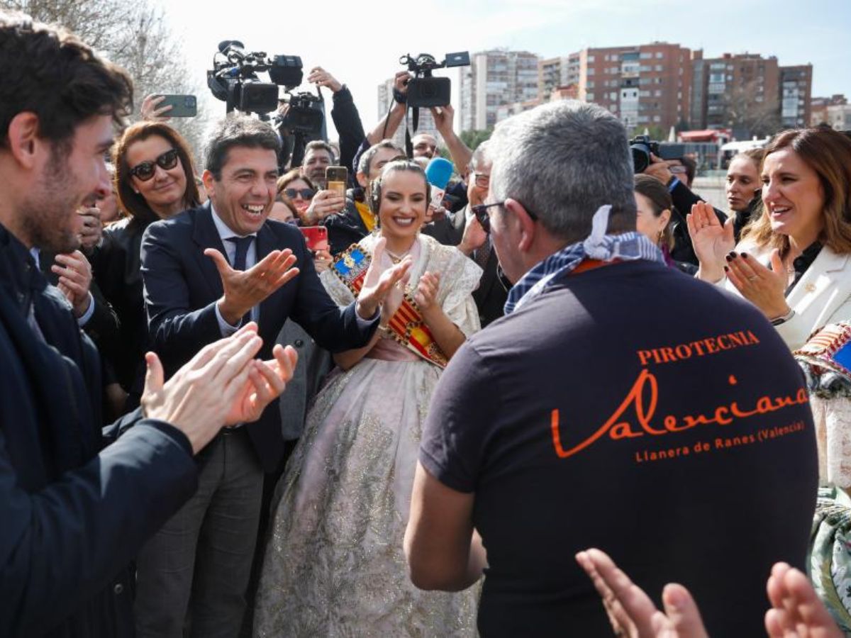 Madrid vibra con una ‘macletà’ de 307 kilos de pólvora