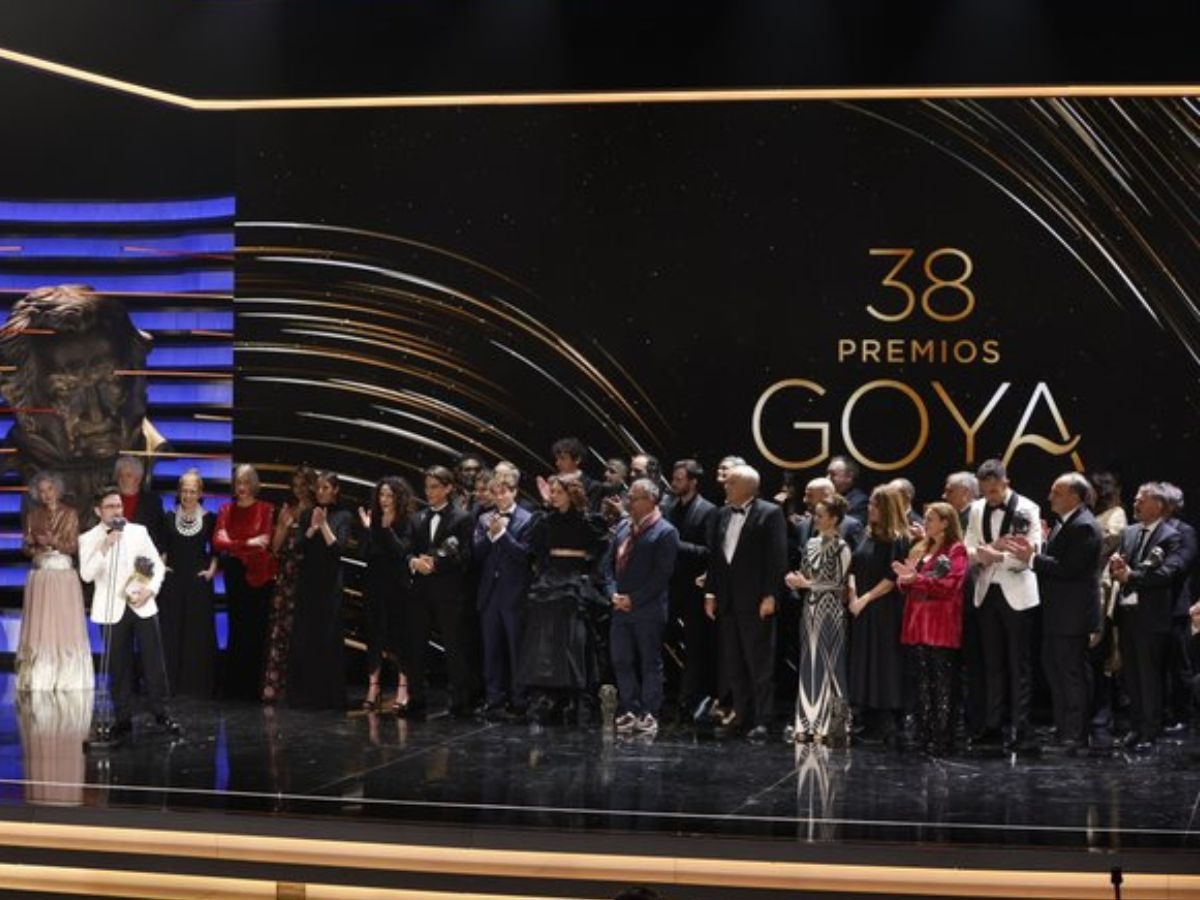 Premios Goya 2024 Bayona arrasa con 'La sociedad de la nieve' interior 2