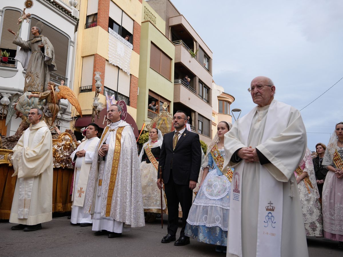 Procesión de regreso de la Mare de Déu de Gràcia i Sant Pasqual interior 5