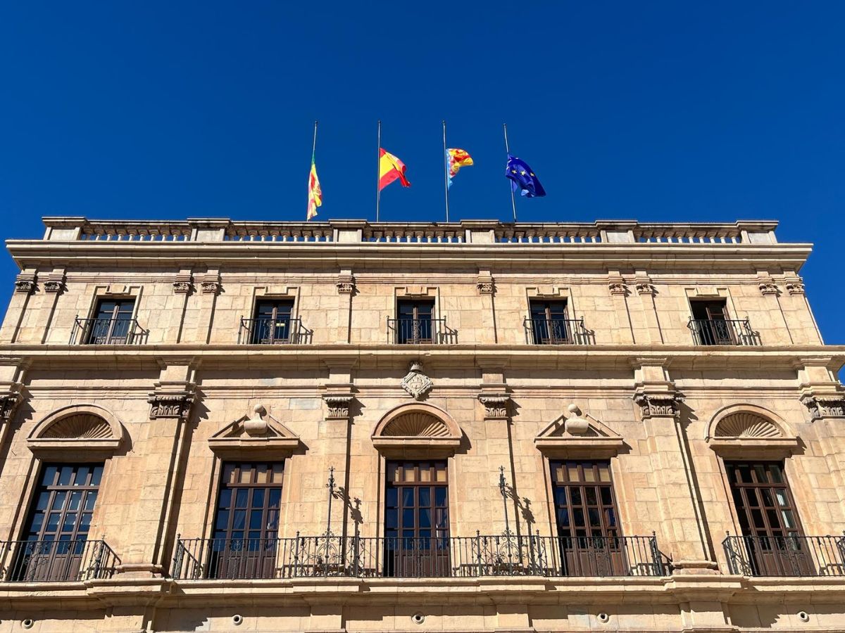 Se suspenden actos en Castellón por el incendio de Valencia