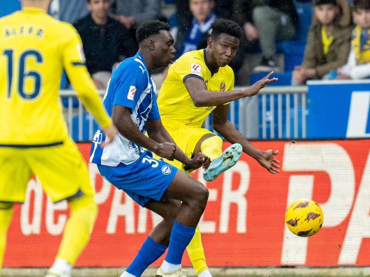 El Villarreal CF consigue un punto con el empate ante el Alavés