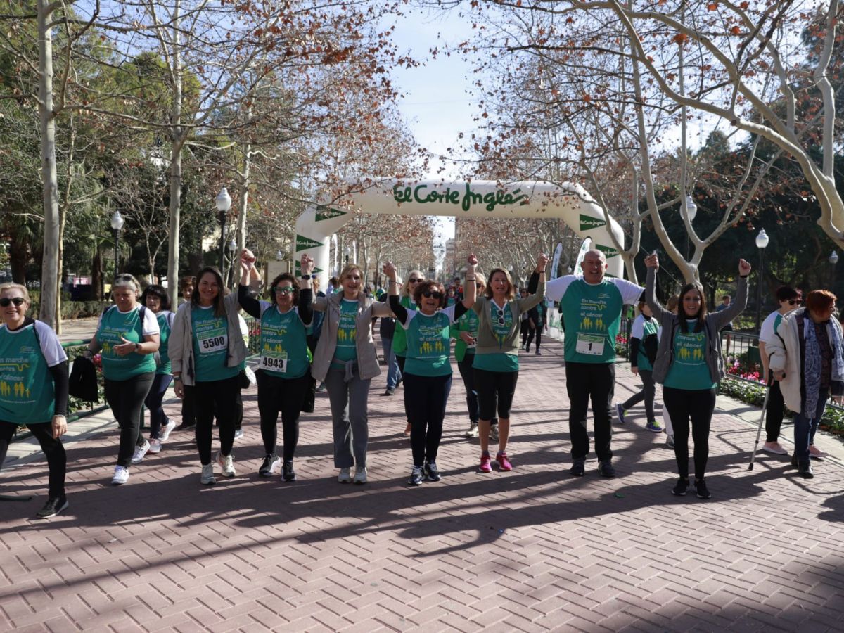 Participación histórica en la VIII Marcha Contra el Cáncer en Castellón meta