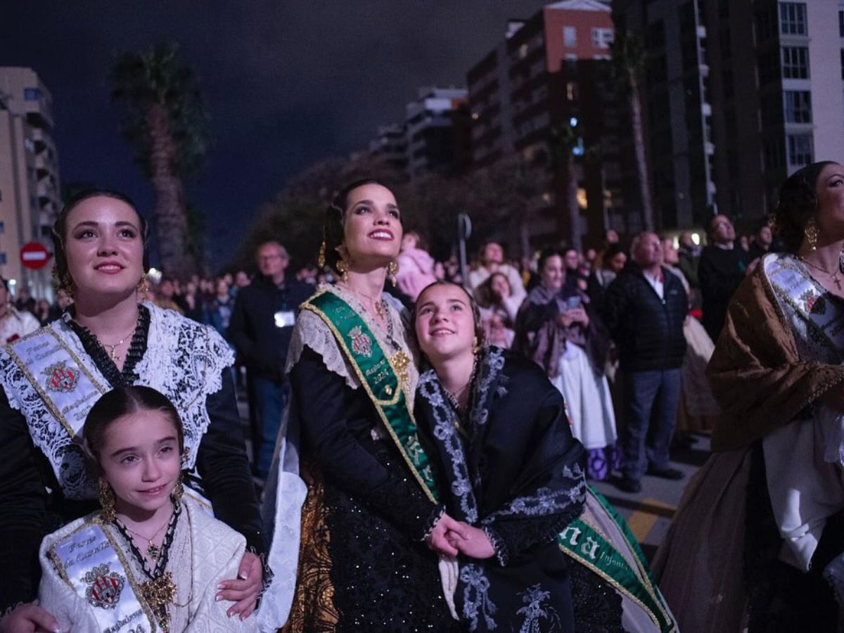 Castellón disfruta de los castillos de fuego en la Magdalena 2024