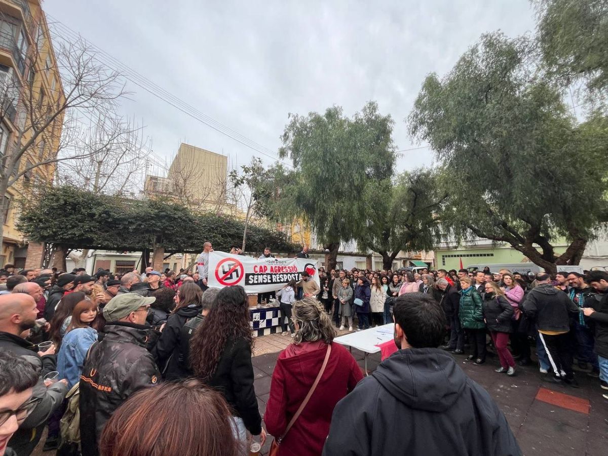 Concentración por la agresión a un casal antifascista en Castellón