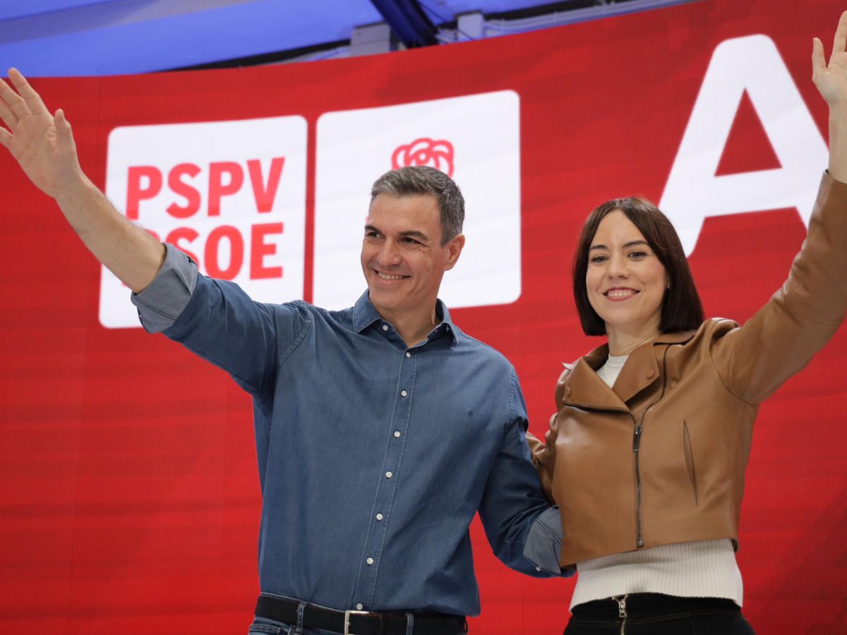 Nueva ejecutiva del PSPV con Morant y apoyo de Pedro Sánchez en Benicàssim- 1