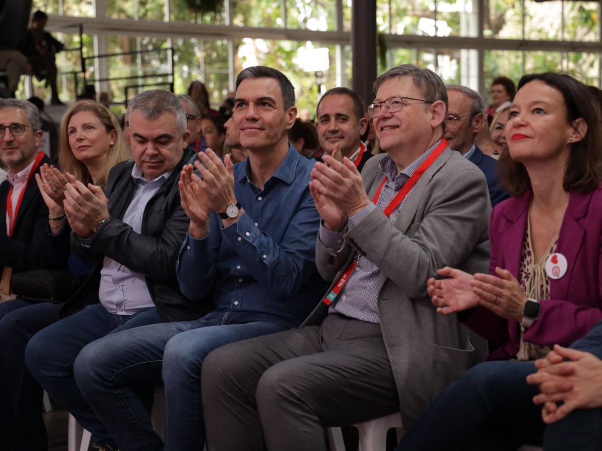 Nueva-ejecutiva-del-PSPV-con-Morant-y-apoyo-de-Pedro-Sanchez-en-Benicassim-Leire Pajín