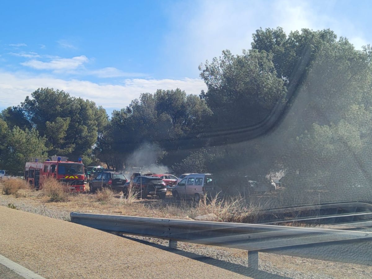 Policía Nacional investiga el incendio de vehículos en ‘La Romeria’