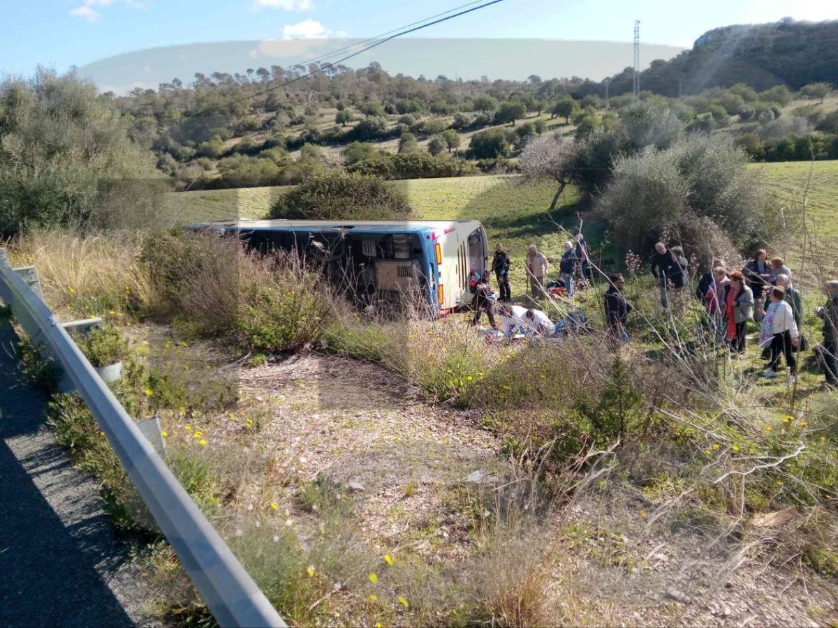 Trece heridos de diversa gravedad en un accidente de autobús del Imserso