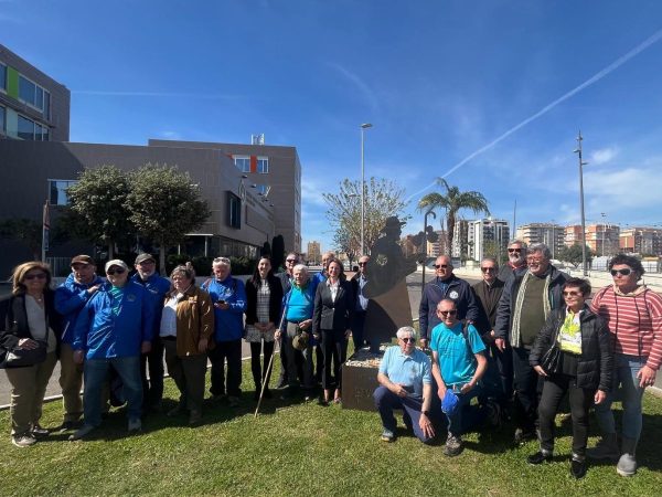 ‘Ultreia’ dona a Castellón el «Monumento al Peregrino»