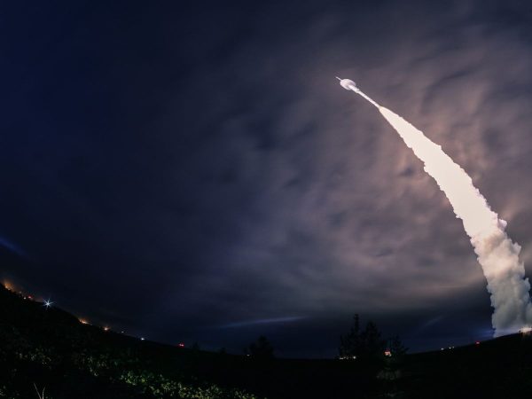 Un misil balístico atraviesa el cielo de la provincia de Castellón