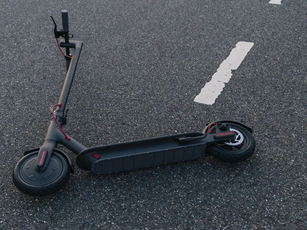 Una menor en la UCI por accidente de patinete en Castellón